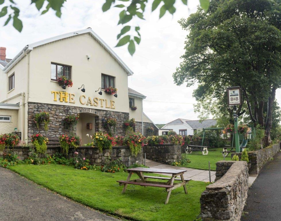 The Castle Inn Ebbw Vale Eksteriør billede