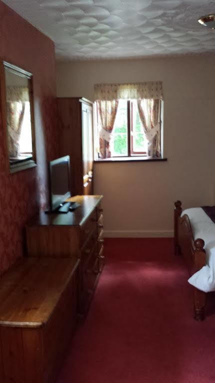 The Castle Inn Ebbw Vale Eksteriør billede